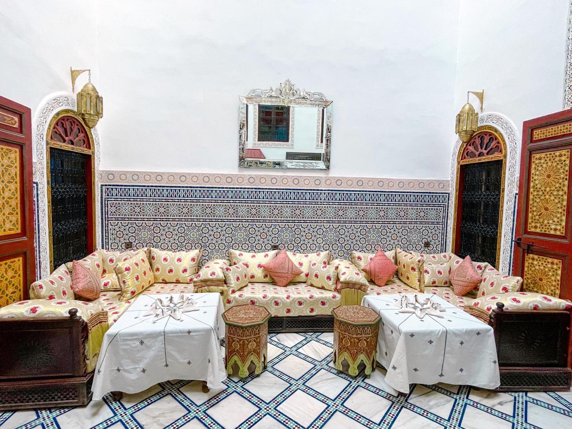 Riad Dar El Ouedghiri Fes Ngoại thất bức ảnh